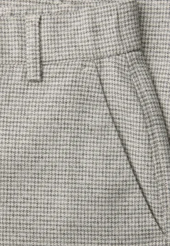Broek met smalle pijpen