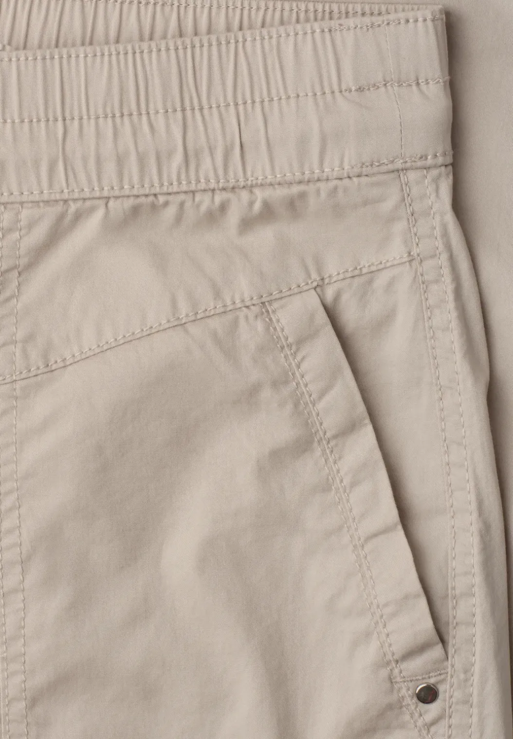Broek met spijlpijpen in papertouch kwaliteit