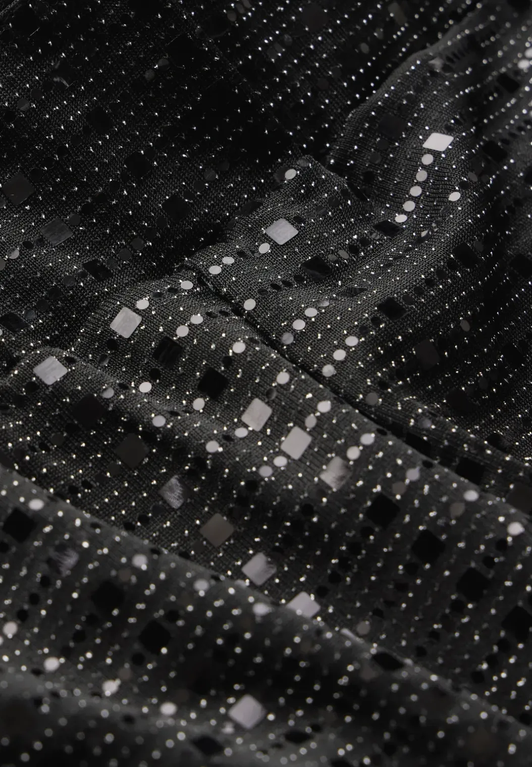 Broek met wijde pijpen en pailletten