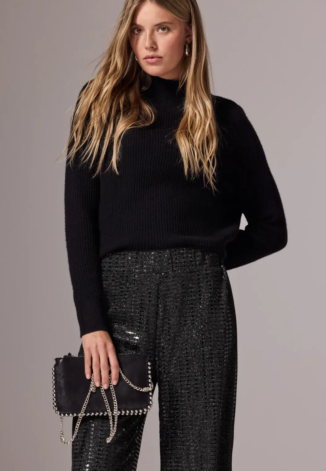Broek met wijde pijpen en pailletten