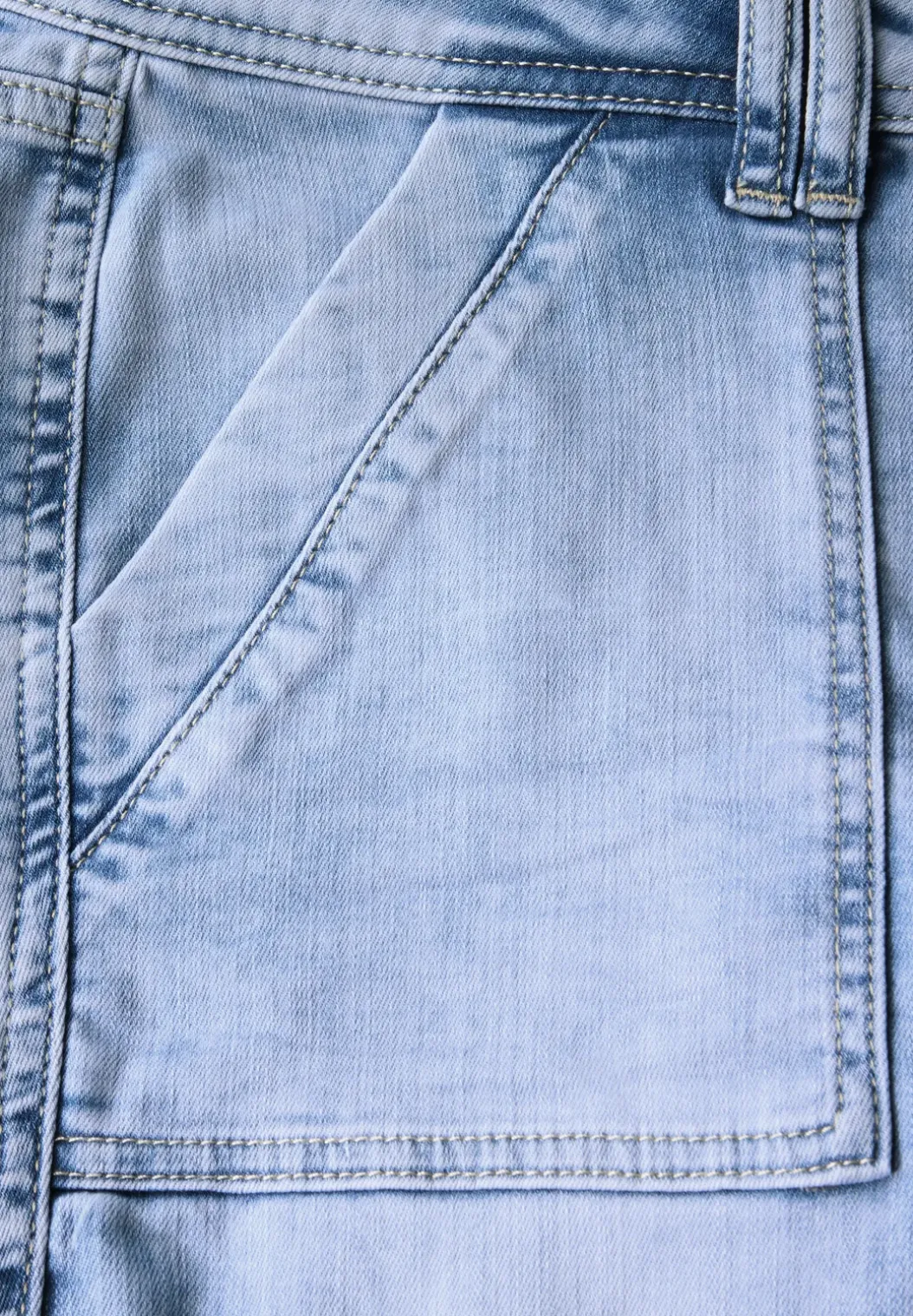 Cargo jeans in Loose Fit