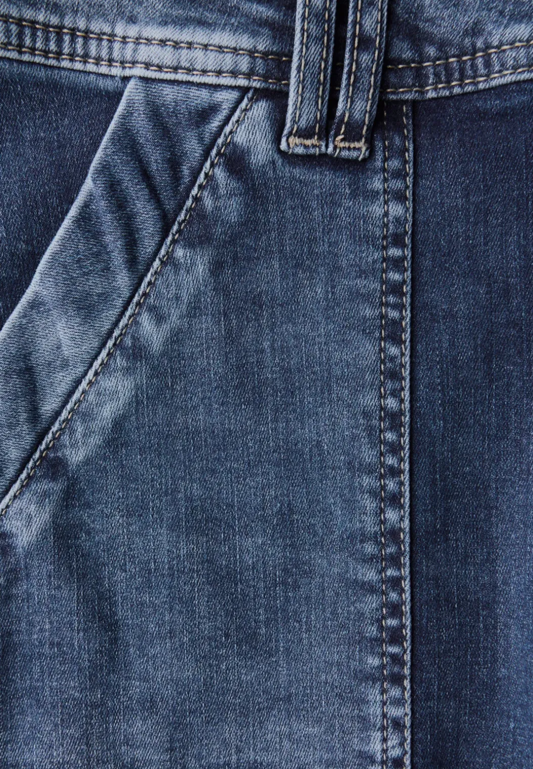 Cargo jeans in Loose Fit