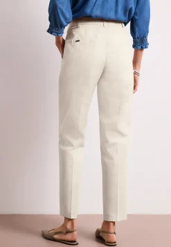 Casual fit chino's in een zachte stof