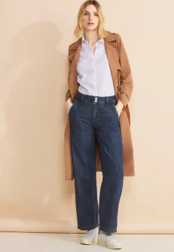 Casual fit jeans