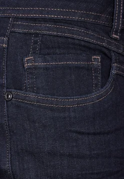 Casual fit jeans