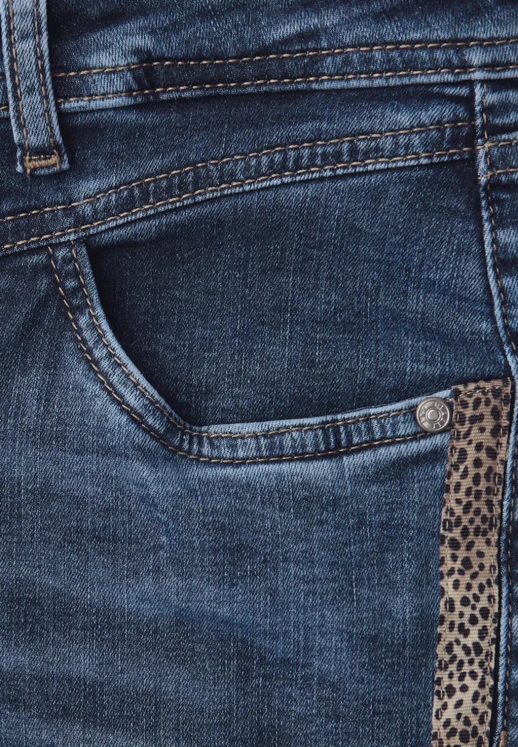 Casual jeans