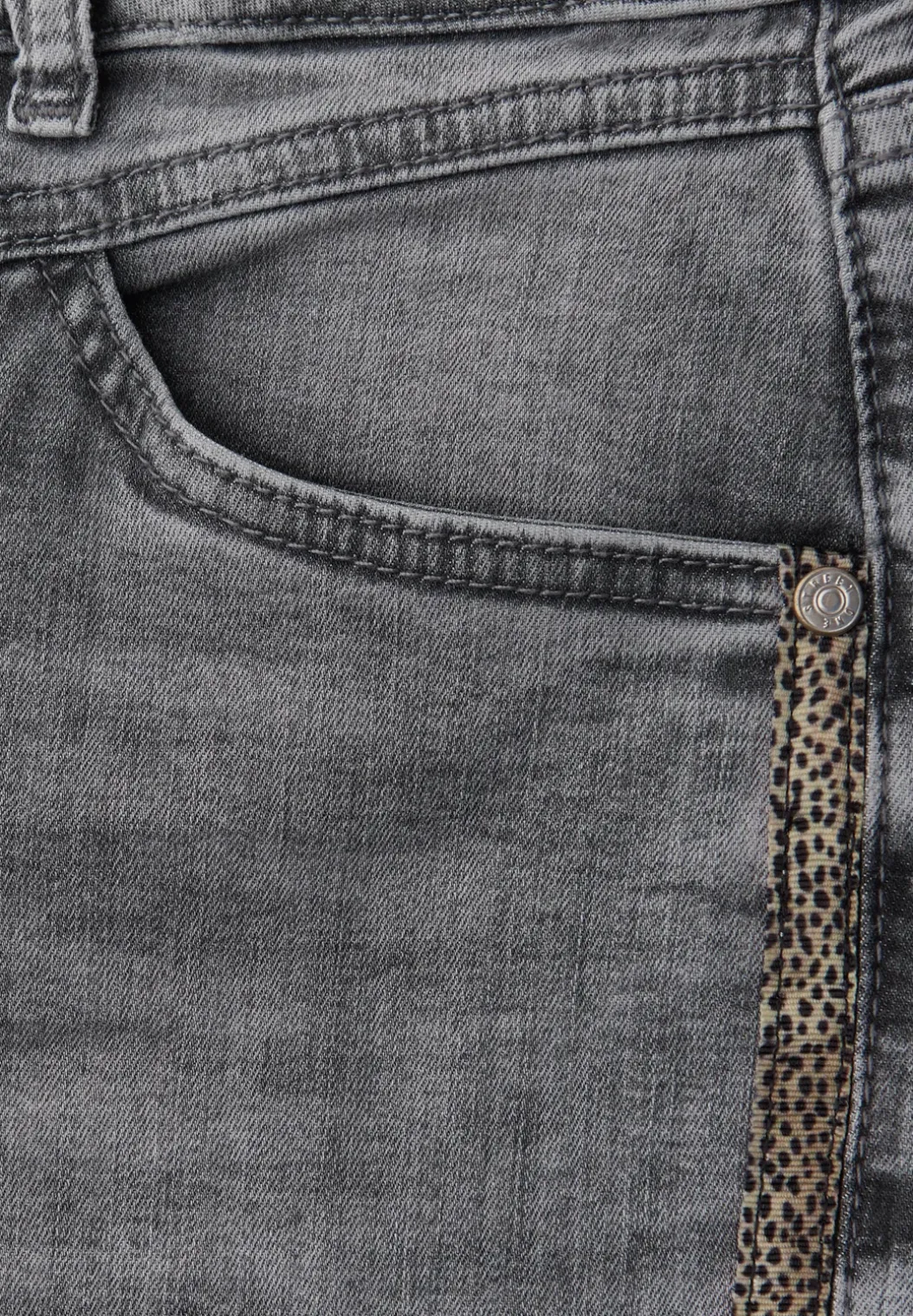 Casual jeans