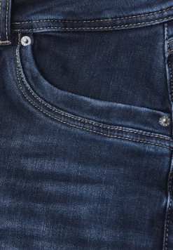 Casual jeans