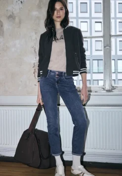 Casual jeans