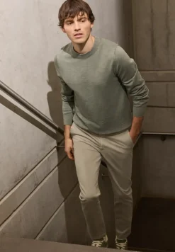 Chino met elastische tailleband