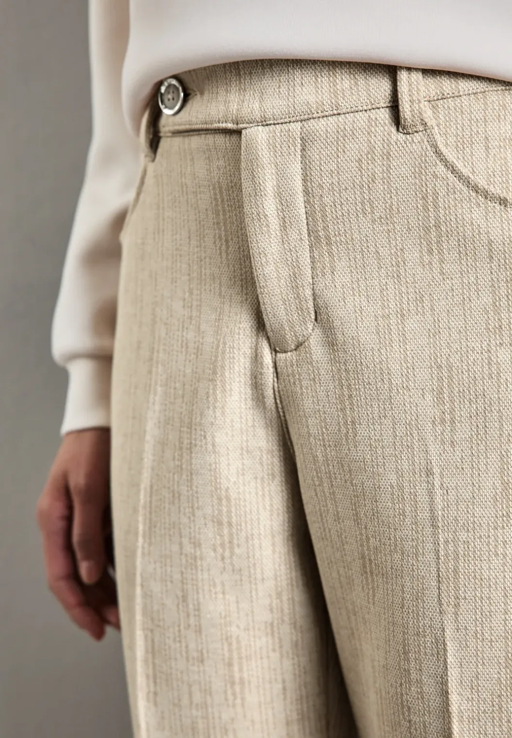 Chino met knoopdetail