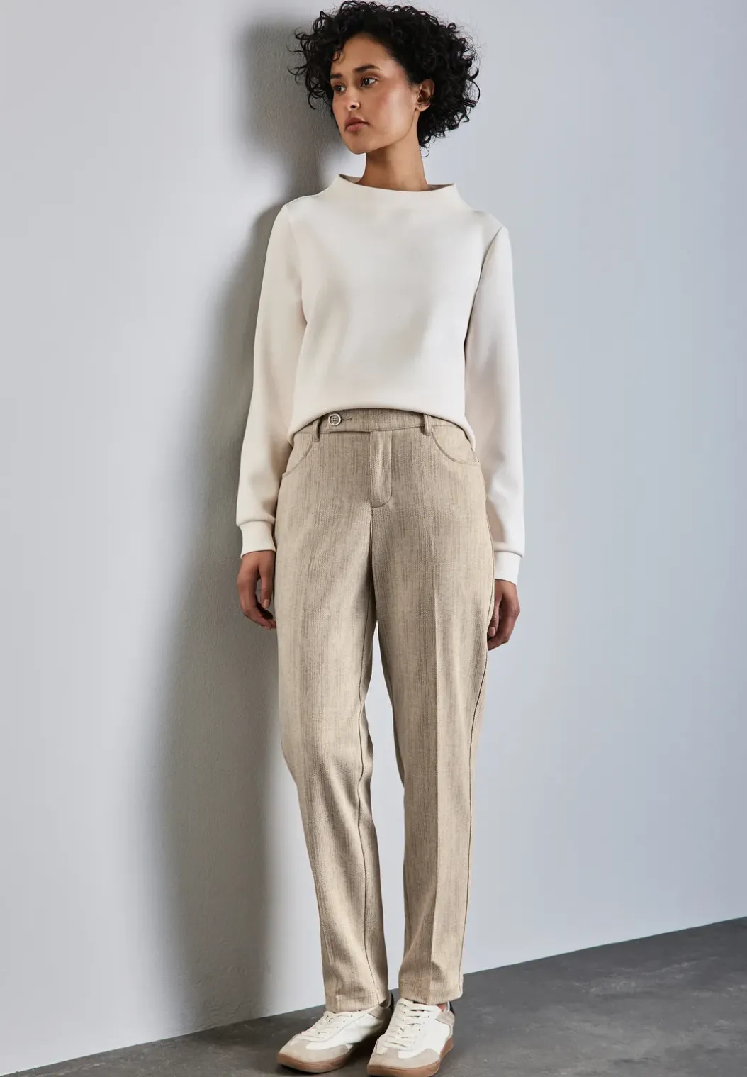 Chino met knoopdetail