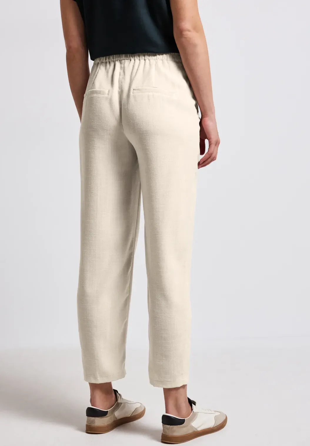 Chino met knoopdetail
