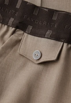 Chino met tailleband