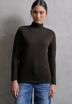 Col shirt