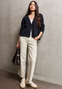 Cosy Basis Vest
