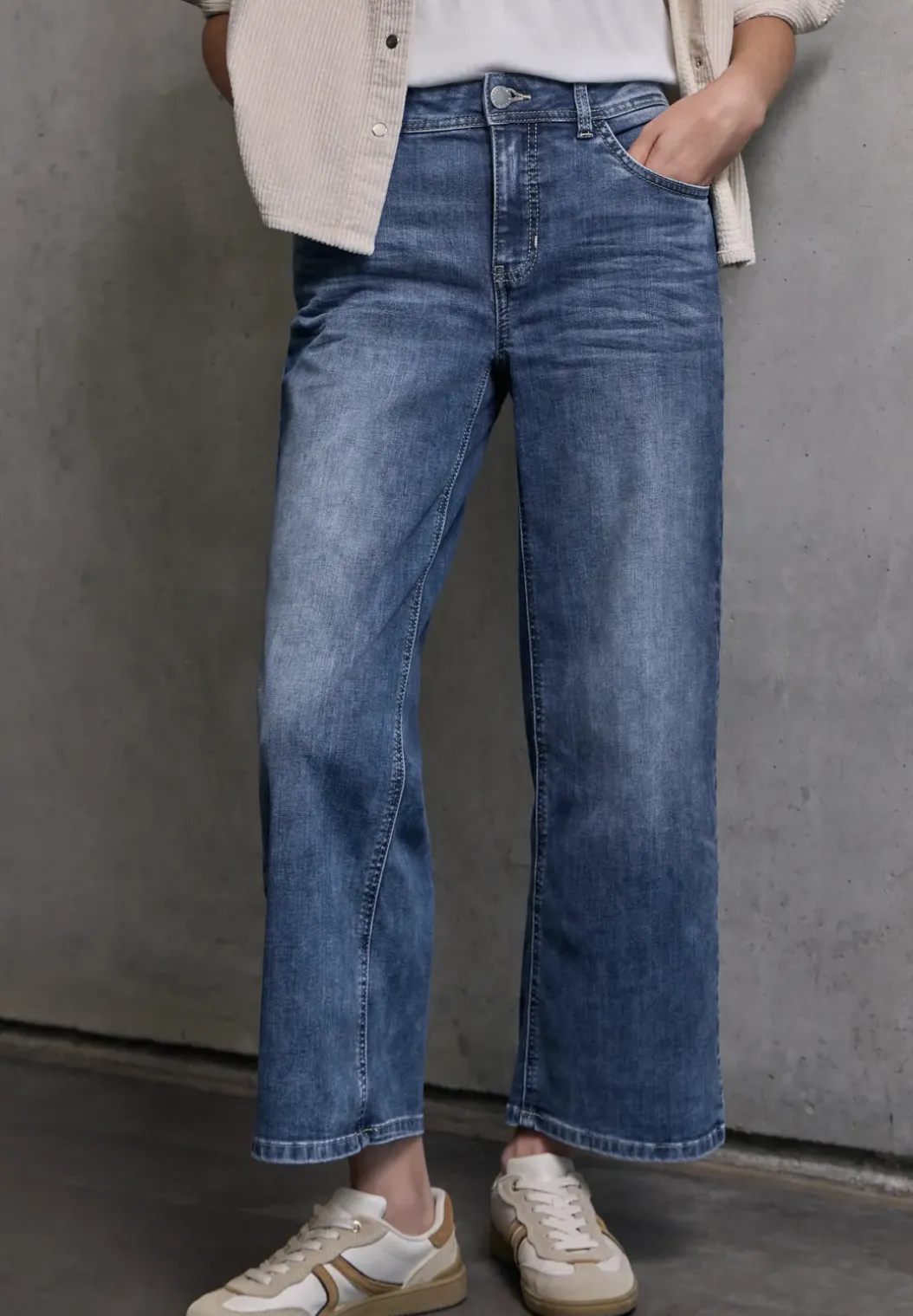 Cropped jeans met Wide Legs