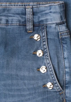 Denim culottes met mid waist en knoopdetails