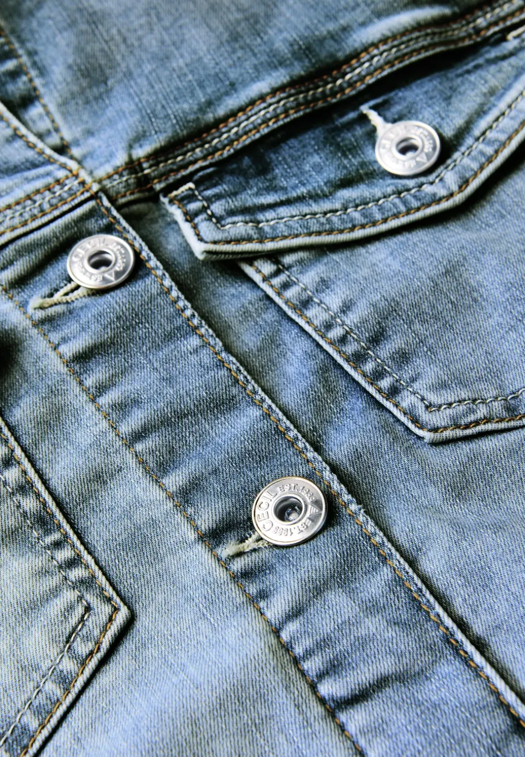 Denim jack met knoopsluiting