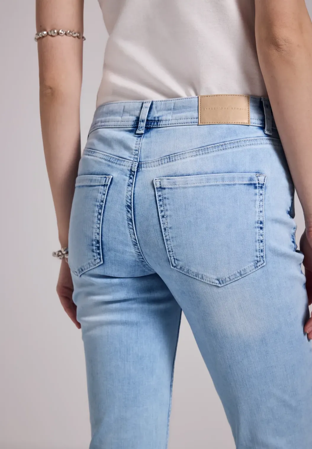Flared jeans