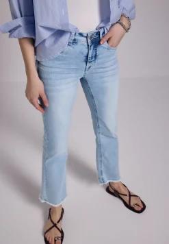 Flared jeans