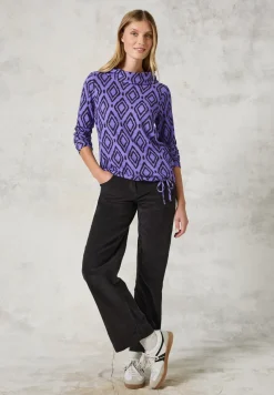 Fluffy shirt met print
