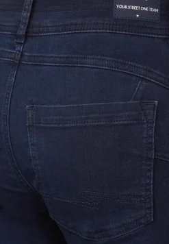 Free to move jeans