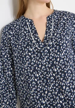 Gedessineerde blouse