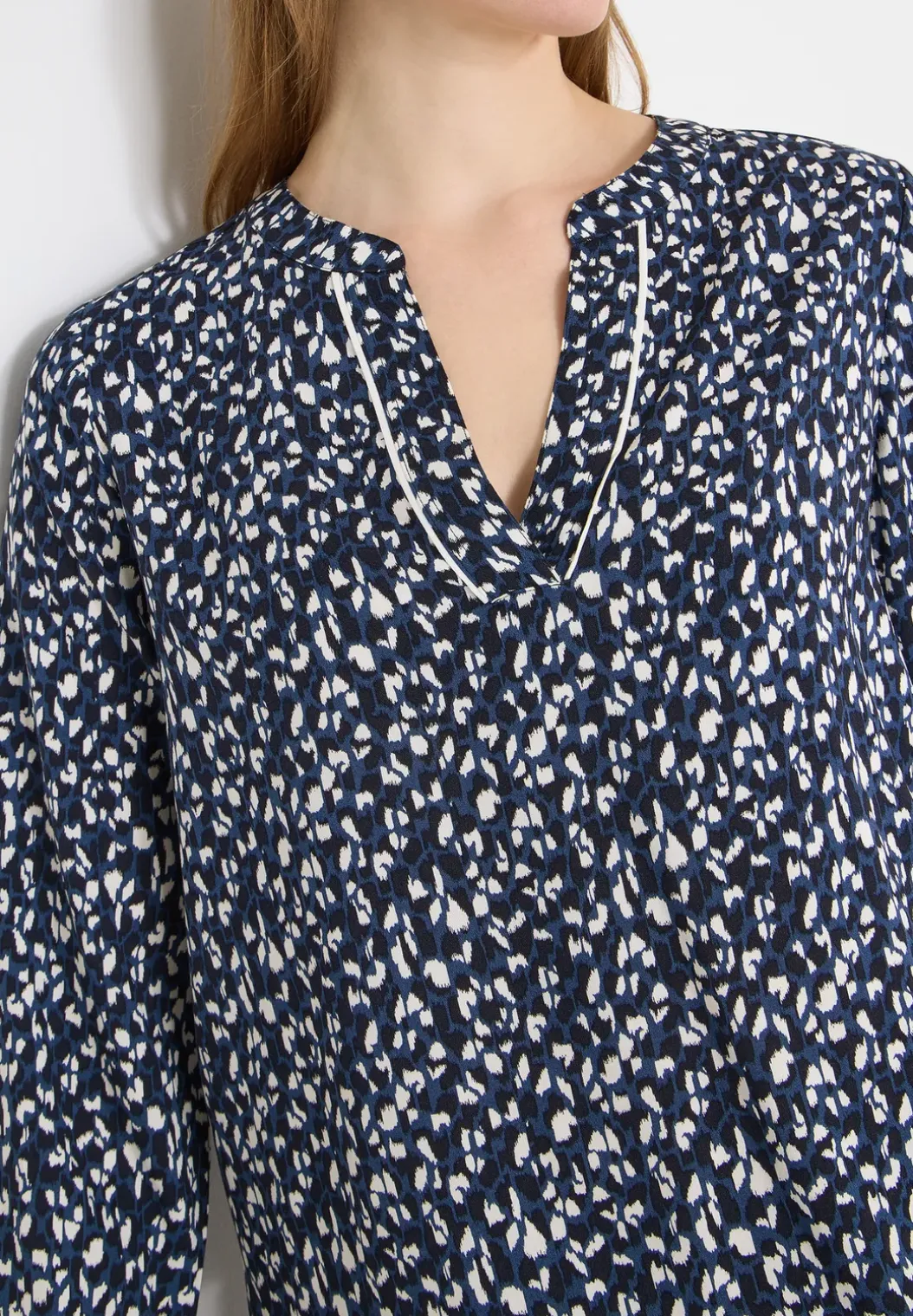 Gedessineerde blouse