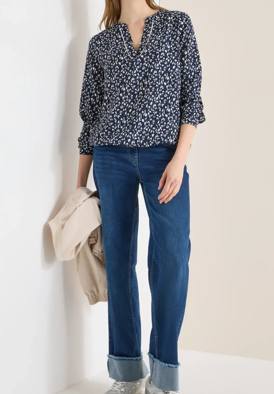 Gedessineerde blouse