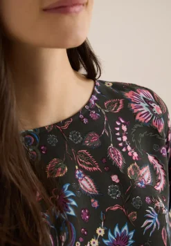 Gedessineerde blouse