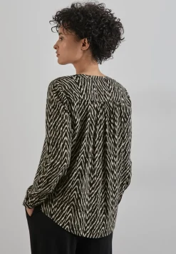 Gedessineerde blouse