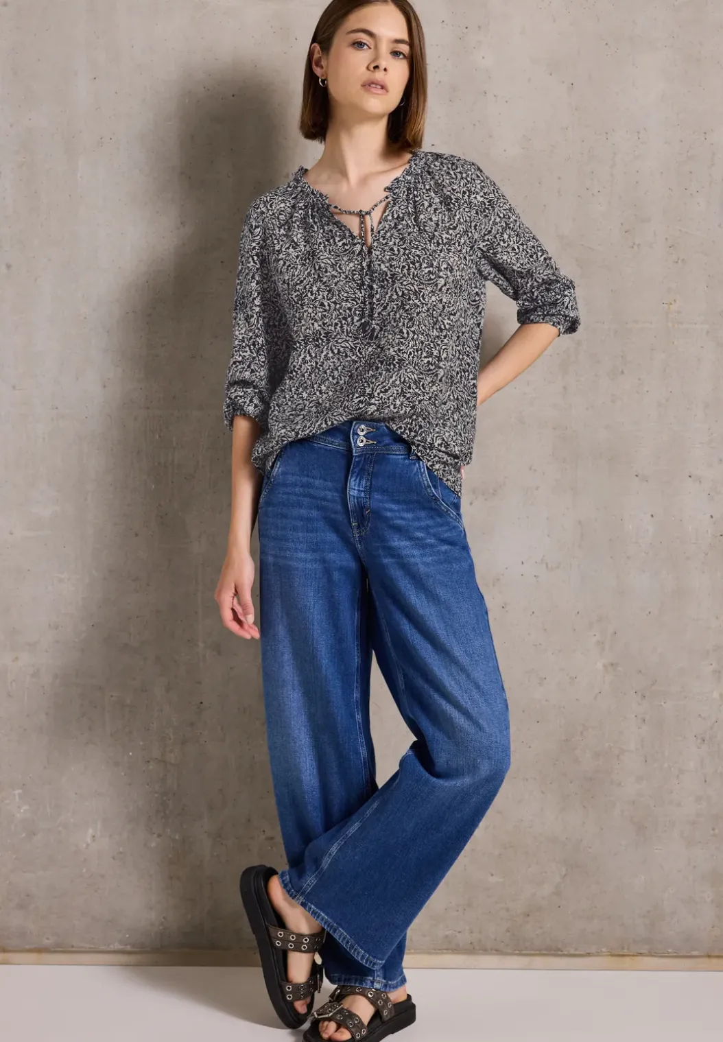 Gedessineerde blouse met ruches