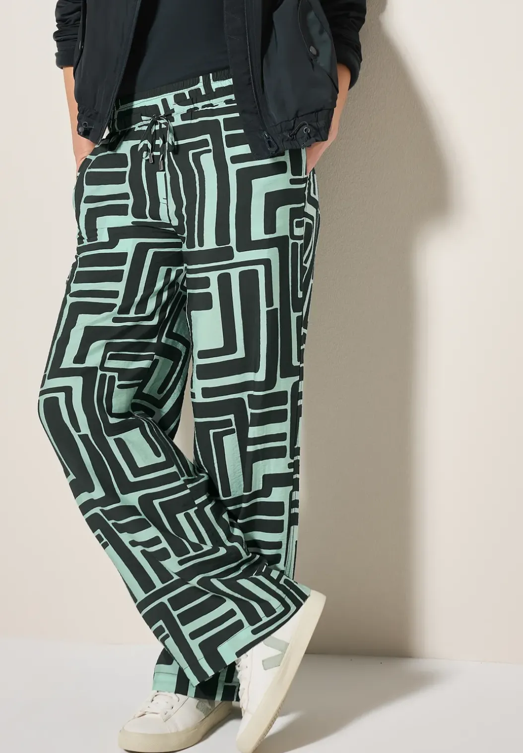 Gedessineerde broek met structuur