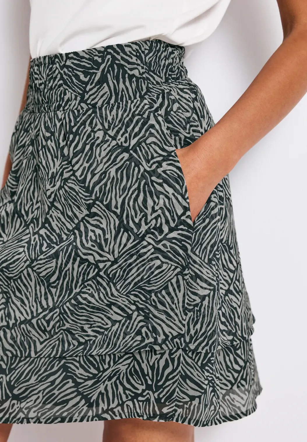 Gedessineerde chiffon rok