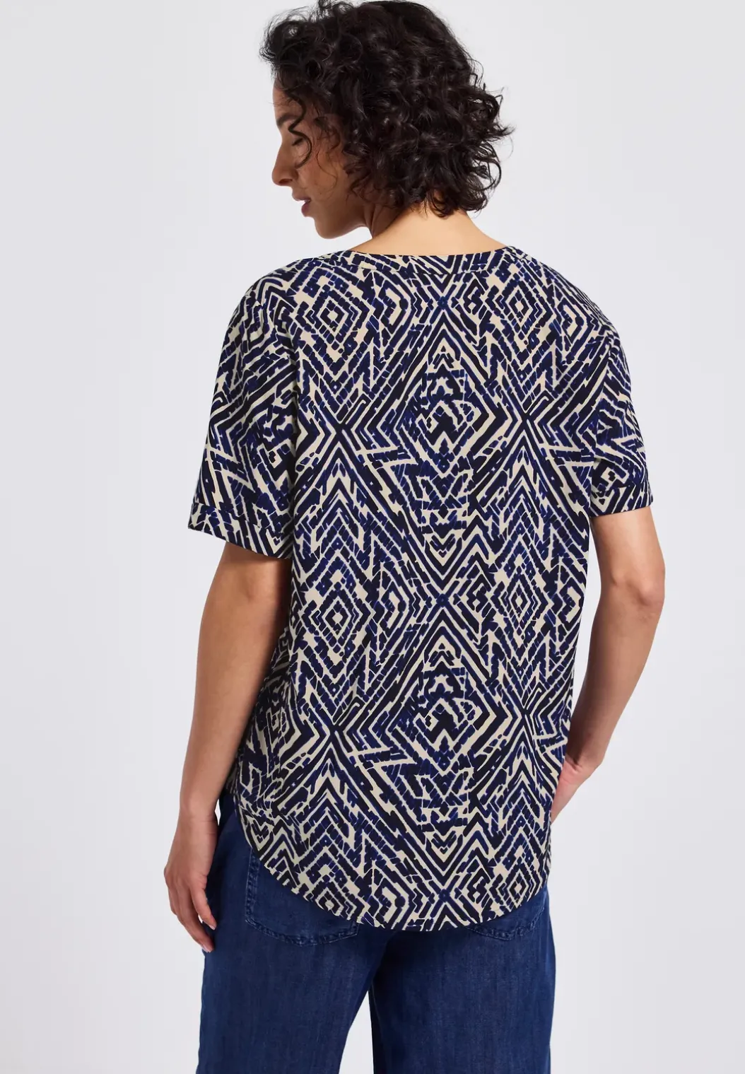 Gedessineerde blouse met gespleten hals