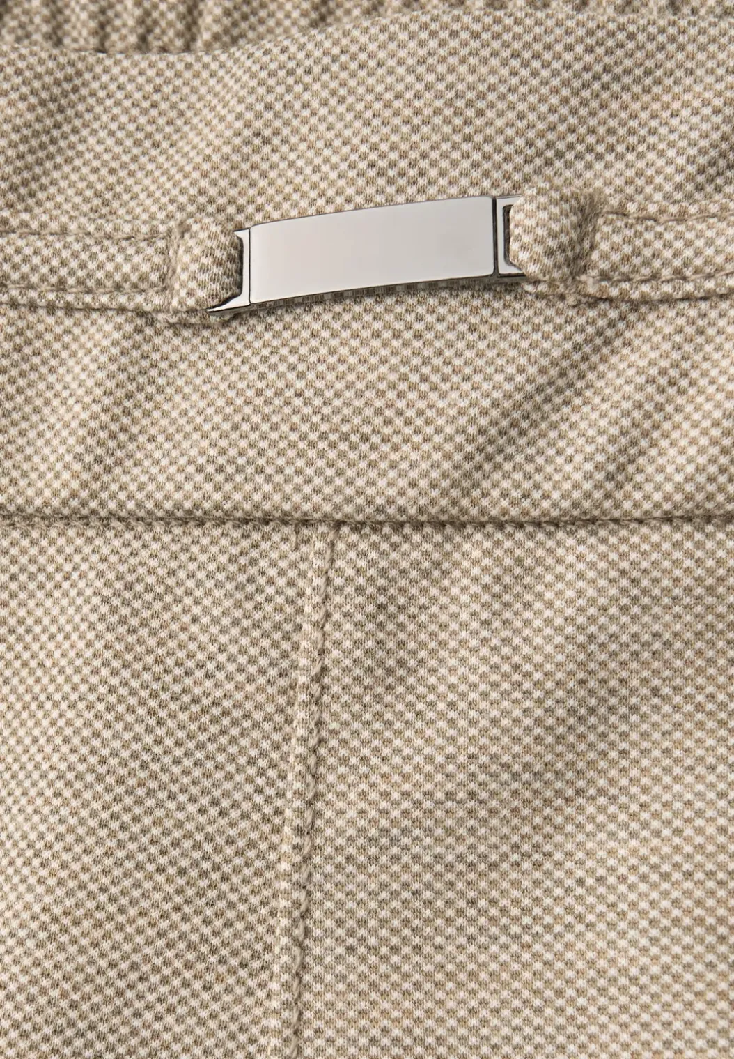 Gemêleerde broek met detail
