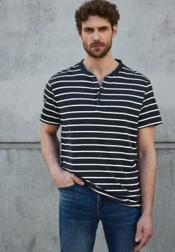 Gestreept henley shirt
