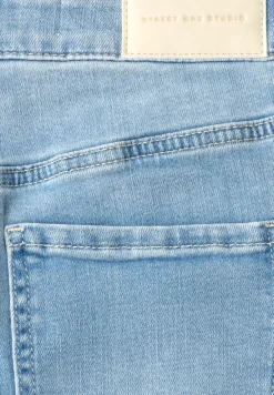 High Waist Barrel Leg Jeans in Loose Fit
