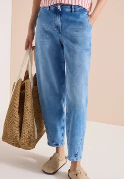 High Waist Barrel Leg Jeans in Loose Fit