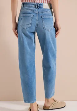 High Waist Barrel Leg Jeans in Loose Fit