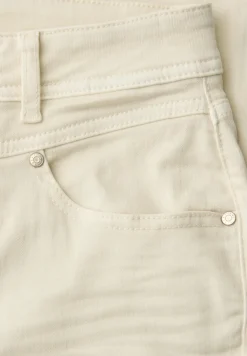 High Waist Bootcut jeans in Slim Fit