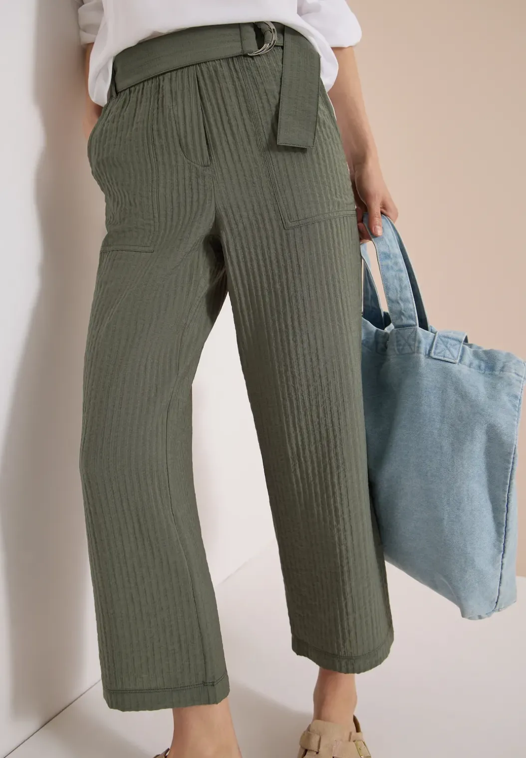 High Waist broek met wijde pijpen in Loose Fit