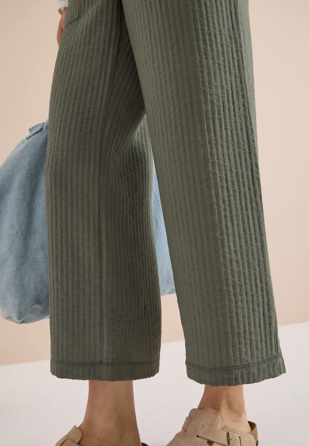 High Waist broek met wijde pijpen in Loose Fit