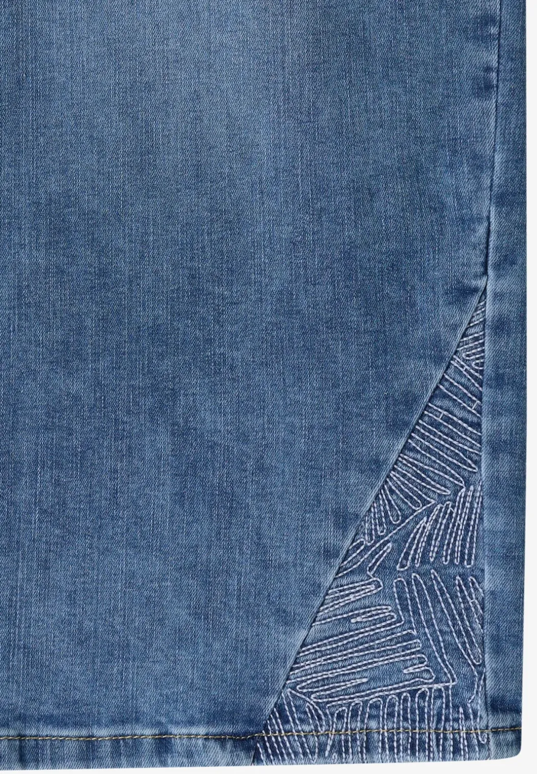 High Waist jeans met Wide Legs en borduursel