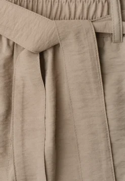 High Waist shorts met riem