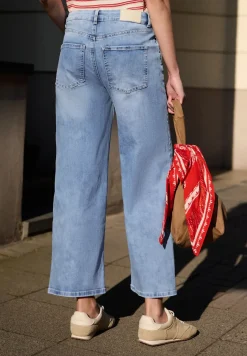 High Waist Wide Legs jeans in Loose Fit