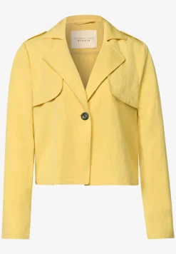Jas in trench look
