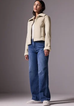 Jas met wol look details