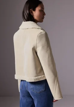 Jas met wol look details